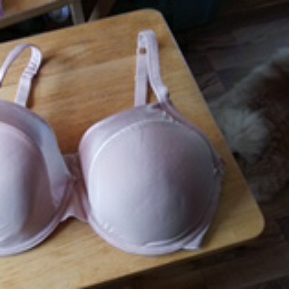 Bobbie Brooks Tuxedo Bra w Satin Trim Size 40 C